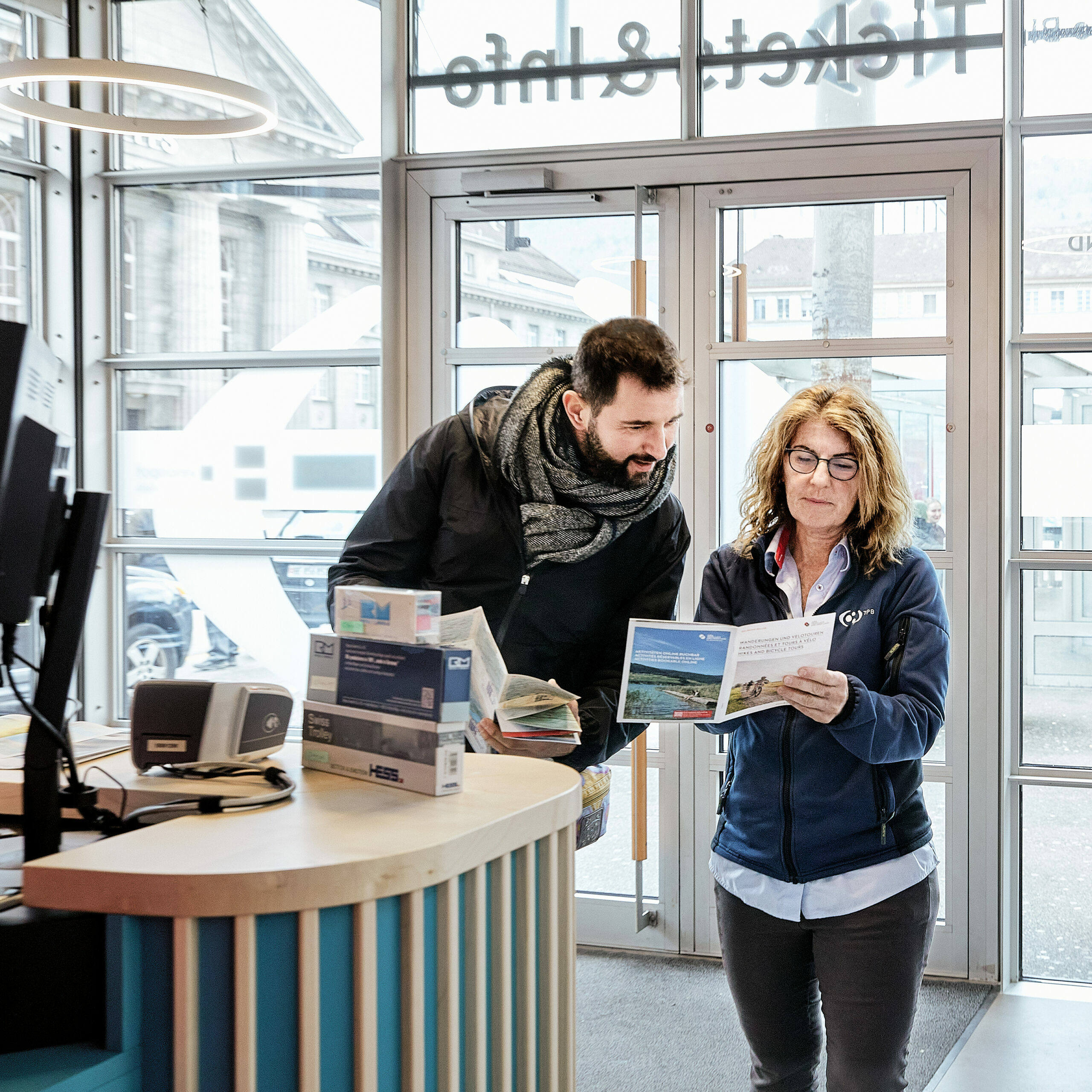 VB Biel InfoCenter Verkaufssituation G776283 scaled e1710486724127
